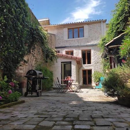 Maison De Ville Romans-sur-Isere Bagian luar foto